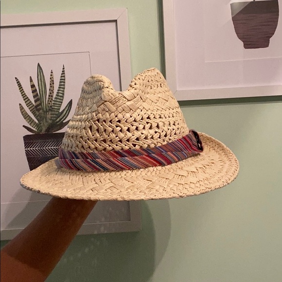 Fedora - Picture 3 of 3